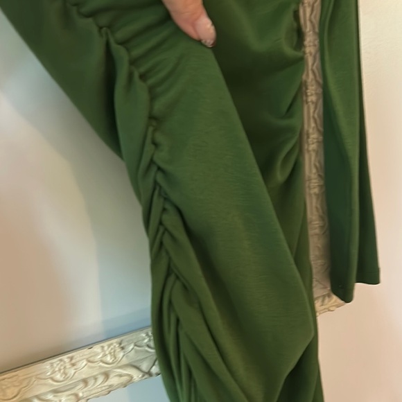 ZARA | Ruched Off the Shoulder Long Sleeve Green Mini Dress - Picture 4 of 15